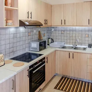 Seashore Apartment Chorafakia