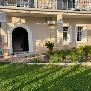 Garden Guni Villa